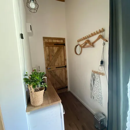 Bed & Breakfast By Mo