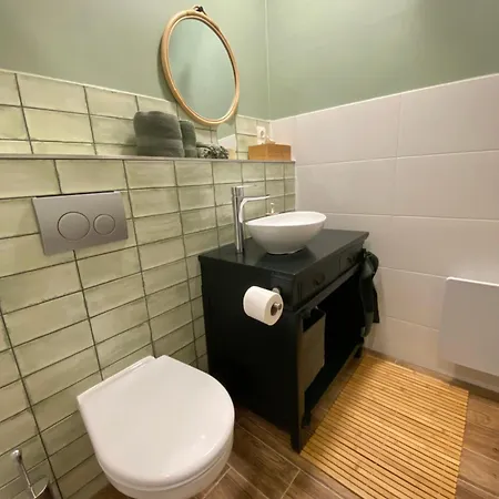 Bed & Breakfast By Mo